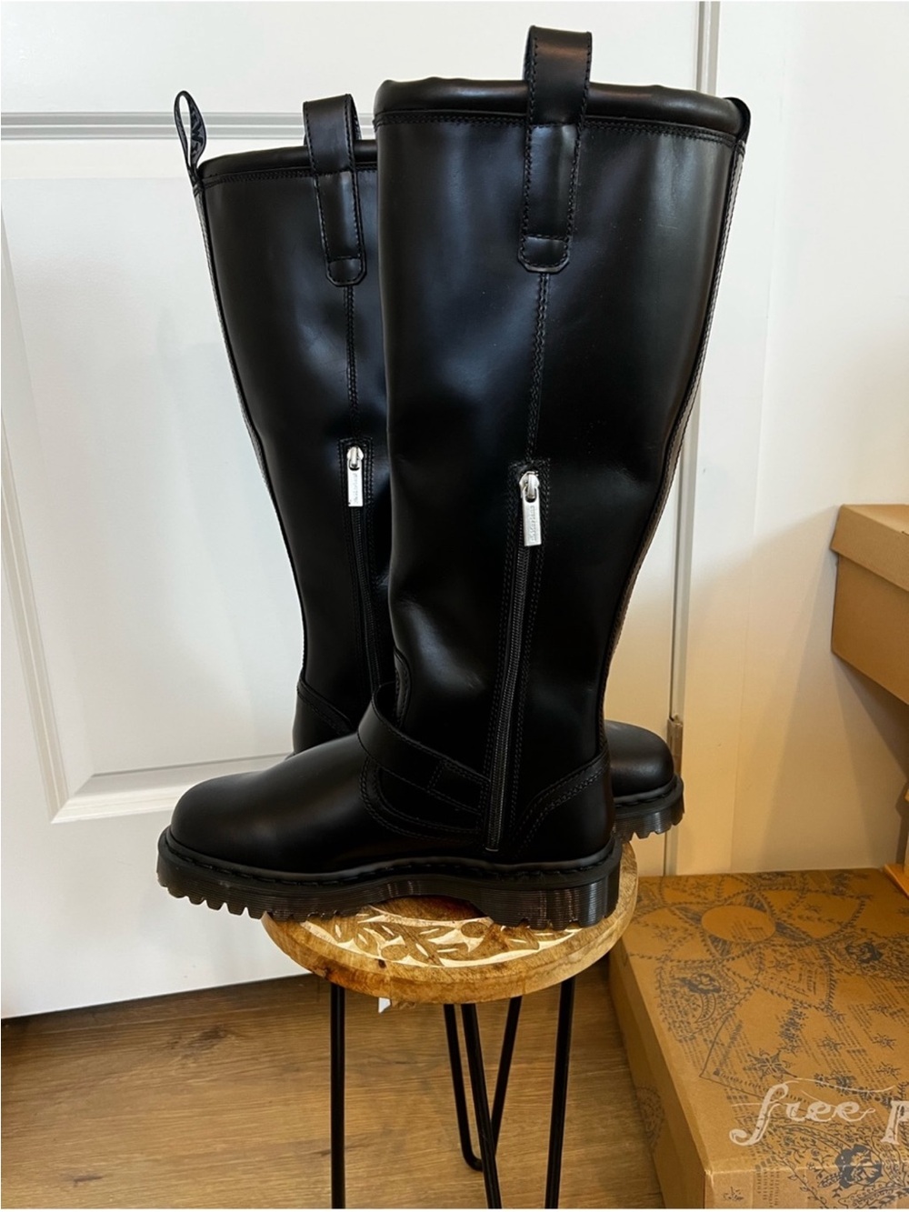 NWOB Dr. Martens Women's Black Tall Leather Buckle Boots size 9 - Picture 10 of 12